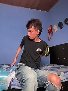 Snapshot of Juan_Gomezz26 chatting on February 4, 2026, 11:55 pm Juan Gomezz26 online show from February 4, 2026, 11:55 pm