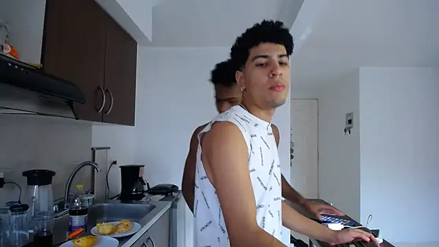 Snapshot of black_men9 chatting on March 1, 2026, 10:43 pm black men9 online show from March 1, 2026, 10:43 pm