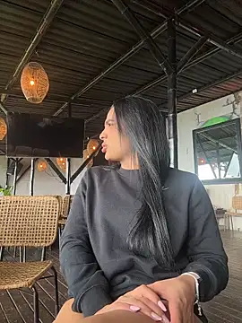 ValeriaTorress  online show from February 19, 2026, 6:27 pm