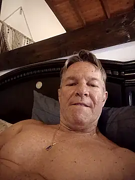 Snapshot of TommyLopez chatting on January 17, 2026, 3:32 am TommyLopez online show from January 17, 2026, 3:32 am