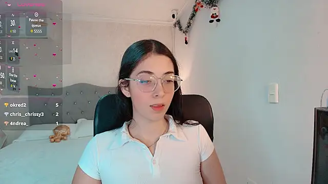 emmalove doll online show from February 13, 2026, 11:10 am