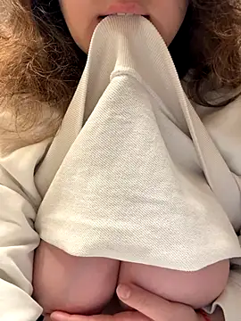 luisa evans online show from December 15, 2025, 9:20 pm