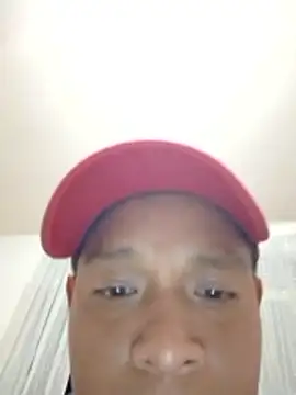 derekk0923 online show from December 16, 2025, 5:11 am