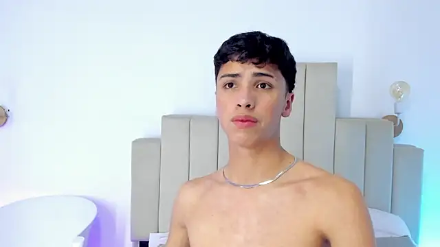 JoshClaarktt online show from March 4, 2026, 4:31 am