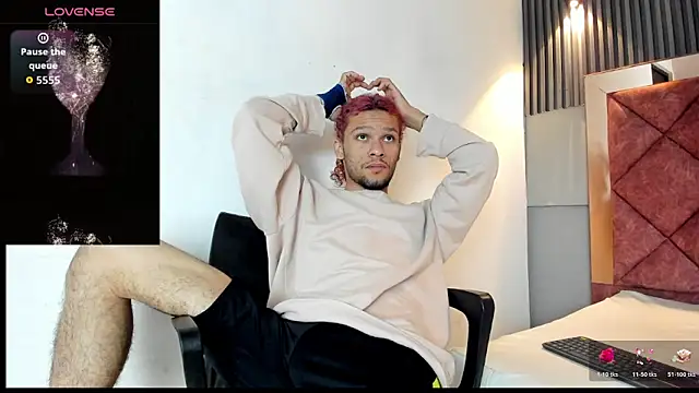 TAYSON SCOTT online show from January 9, 2026, 1:18 pm