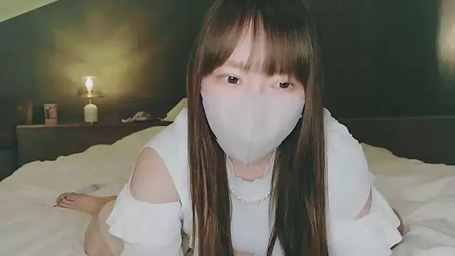 Snapshot of yuyuchan__ chatting on February 22, 2026, 10:28 am yuyuchan online show from February 22, 2026, 10:28 am