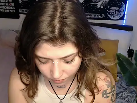 Snapshot of AlienforTwenty chatting on February 17, 2026, 11:51 am AlienforTwenty online show from February 17, 2026, 11:51 am