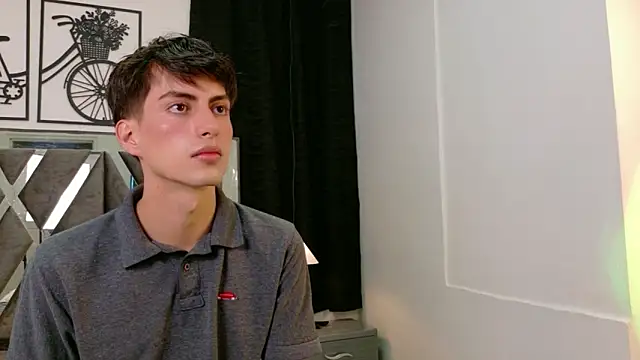 Snapshot of Martin_Williams chatting on December 19, 2025, 12:07 pm Martin Williams online show from December 19, 2025, 12:07 pm