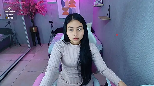 Carolina cherry online show from March 19, 2026, 12:16 pm