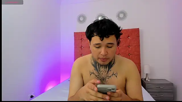 Beele and Evie online show from February 22, 2026, 3:20 am