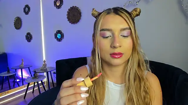 Morgan Lux online show from January 15, 2026, 12:41 pm