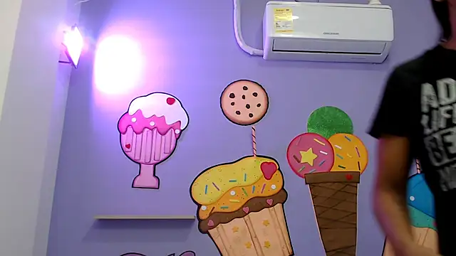 NOVAHOT98 online show from January 17, 2026, 8:01 pm