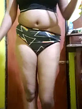 Snapshot of chuti_gurl chatting on February 17, 2026, 7:44 pm chuti gurl online show from February 17, 2026, 7:44 pm