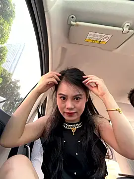 ella-ys online show from January 10, 2026, 7:25 am