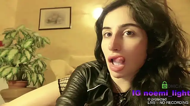 DeaAthena online show from February 24, 2026, 9:37 pm