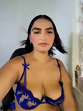 Mia em online show from March 31, 2026, 4:42 pm