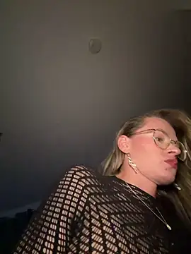 vinique99 online show from February 9, 2026, 8:07 pm