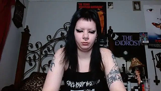 Snapshot of Bettieee_Agura chatting on February 1, 2026, 9:02 pm Bettieee Agura online show from February 1, 2026, 9:02 pm