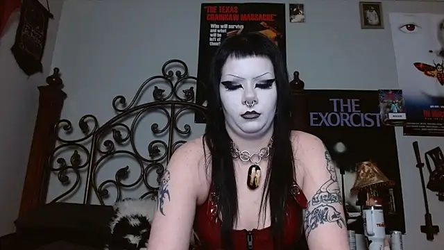 Snapshot of Bettieee_Agura chatting on February 4, 2026, 11:22 pm Bettieee Agura online show from February 4, 2026, 11:22 pm