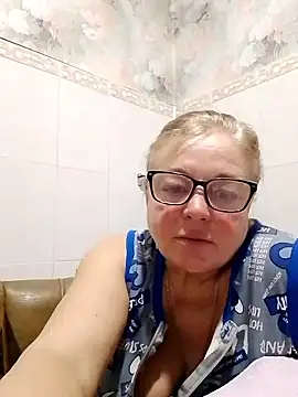 Snapshot of LinaLight88 chatting on February 12, 2026, 9:03 pm LinaLight88 online show from February 12, 2026, 9:03 pm