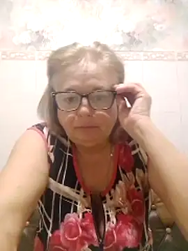 Snapshot of LinaLight88 chatting on February 15, 2026, 9:36 pm LinaLight88 online show from February 15, 2026, 9:36 pm