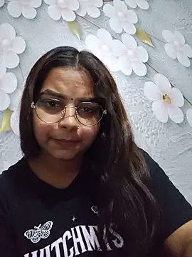 Snapshot of Himani_0122 chatting on June 15, 2026, 8:25 am Himani 0122 online show from June 15, 2026, 8:25 am