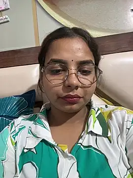 Snapshot of Himani_0122 chatting on June 29, 2026, 10:48 am Himani 0122 online show from June 29, 2026, 10:48 am