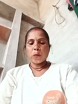 Snapshot of Shreya_pandit chatting on February 1, 2026, 9:29 am Shreya pandit online show from February 1, 2026, 9:29 am