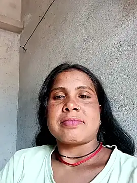 Snapshot of Shreya_pandit chatting on February 20, 2026, 5:59 am Shreya pandit online show from February 20, 2026, 5:59 am