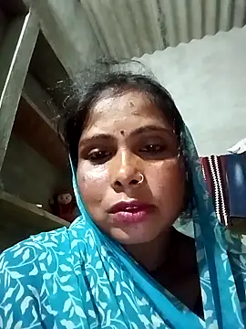 Snapshot of Shreya_pandit chatting on February 3, 2026, 11:21 pm Shreya pandit online show from February 3, 2026, 11:21 pm