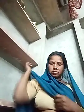 Snapshot of Shreya_pandit chatting on February 24, 2026, 8:31 pm Shreya pandit online show from February 24, 2026, 8:31 pm