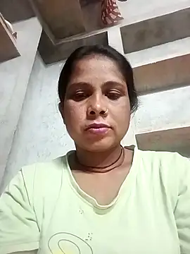 Snapshot of Shreya_pandit chatting on February 20, 2026, 7:27 pm Shreya pandit online show from February 20, 2026, 7:27 pm