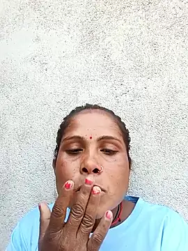 Snapshot of Shreya_pandit chatting on February 10, 2026, 10:58 am Shreya pandit online show from February 10, 2026, 10:58 am