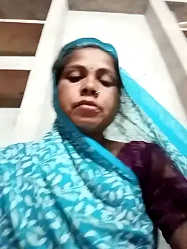 Snapshot of Shreya_pandit chatting on February 9, 2026, 10:19 pm Shreya pandit online show from February 9, 2026, 10:19 pm