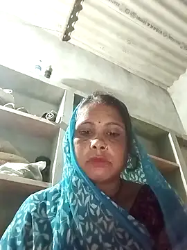 Snapshot of Shreya_pandit chatting on February 2, 2026, 11:04 pm Shreya pandit online show from February 2, 2026, 11:04 pm