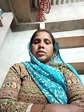 Snapshot of Shreya_pandit chatting on February 16, 2026, 6:39 pm Shreya pandit online show from February 16, 2026, 6:39 pm