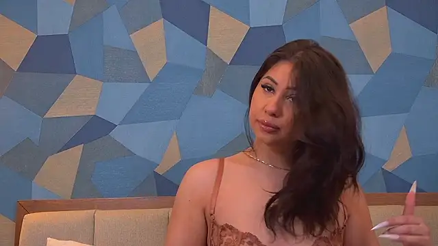 Valentina Oliver online show from February 5, 2026, 5:36 am