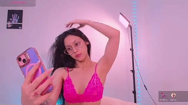 Snapshot of CharlottegrayX chatting on February 16, 2026, 10:58 am CharlottegrayX online show from February 16, 2026, 10:58 am