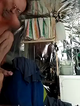 Snapshot of Quebec46 chatting on July 24, 2026, 11:06 am Quebec46 online show from July 24, 2026, 11:06 am