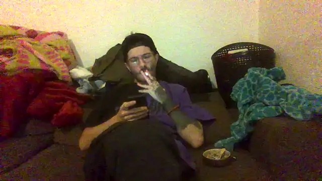 Snapshot of atreus69big chatting on April 22, 2026, 7:53 pm atreus69big online show from April 22, 2026, 7:53 pm