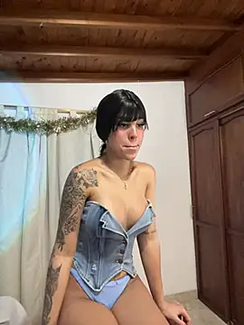 Summer 09 online show from January 19, 2026, 3:21 am