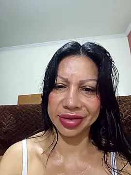 Snapshot of Grace_Velvet chatting on May 21, 2026, 8:12 am Grace Velvet online show from May 21, 2026, 8:12 am