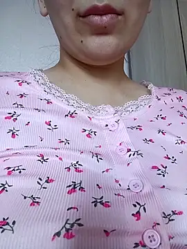 Emilyhomegirl1 online show from February 13, 2026, 9:42 am