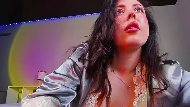 AlbaLimory online show from May 11, 2026, 2:45 pm