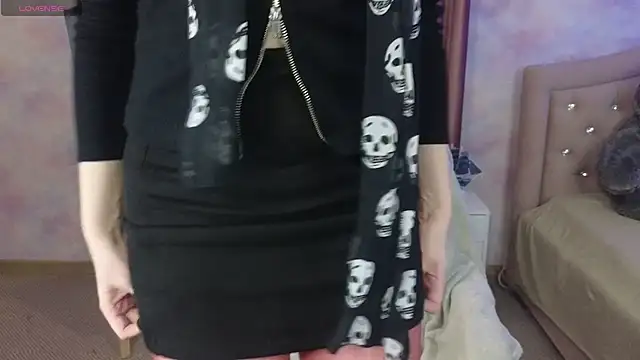 Mila Whelson online show from February 12, 2026, 9:58 pm