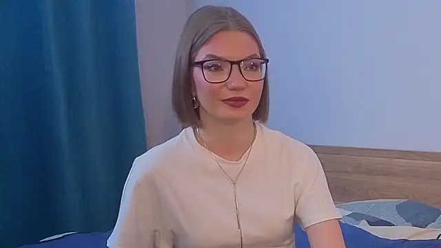 Snapshot of JeaneneWoltz chatting on February 16, 2026, 6:06 pm JeaneneWoltz online show from February 16, 2026, 6:06 pm