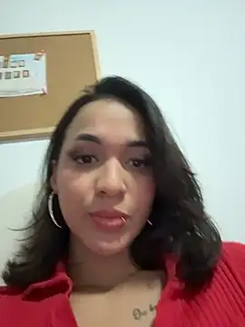 Snapshot of MiaMorenoo chatting on February 11, 2026, 6:19 pm MiaMorenoo online show from February 11, 2026, 6:19 pm