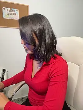 MiaMorenoo online show from January 15, 2026, 3:48 pm