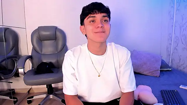 Snapshot of _TaylorBlack chatting on February 21, 2026, 11:45 am TaylorBlack online show from February 21, 2026, 11:45 am