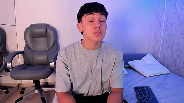 Snapshot of _TaylorBlack chatting on February 19, 2026, 11:40 am TaylorBlack online show from February 19, 2026, 11:40 am